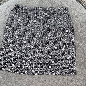 Knee high fitted skirt